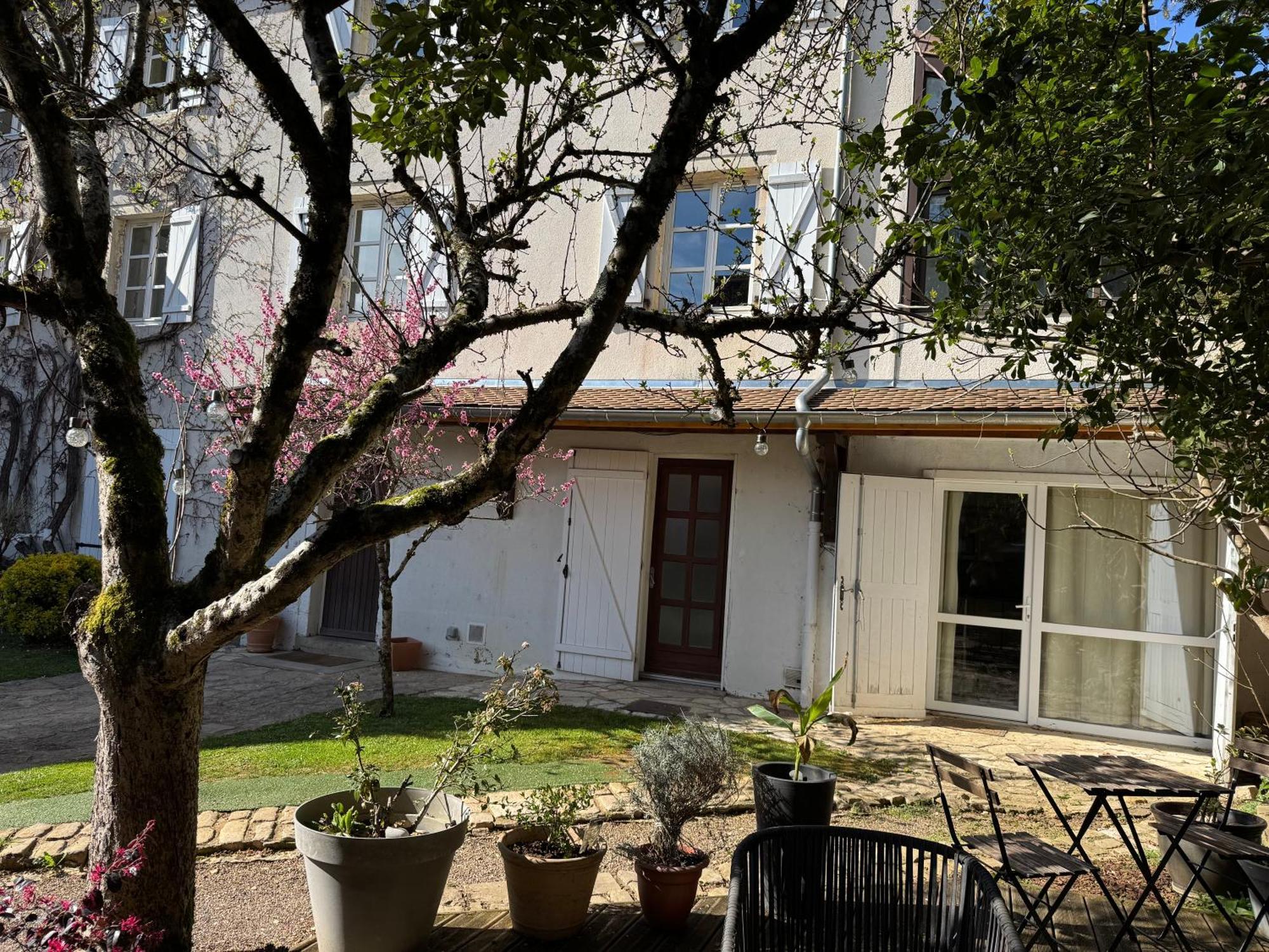 La Villa Bis Vesoul Eksteriør bilde